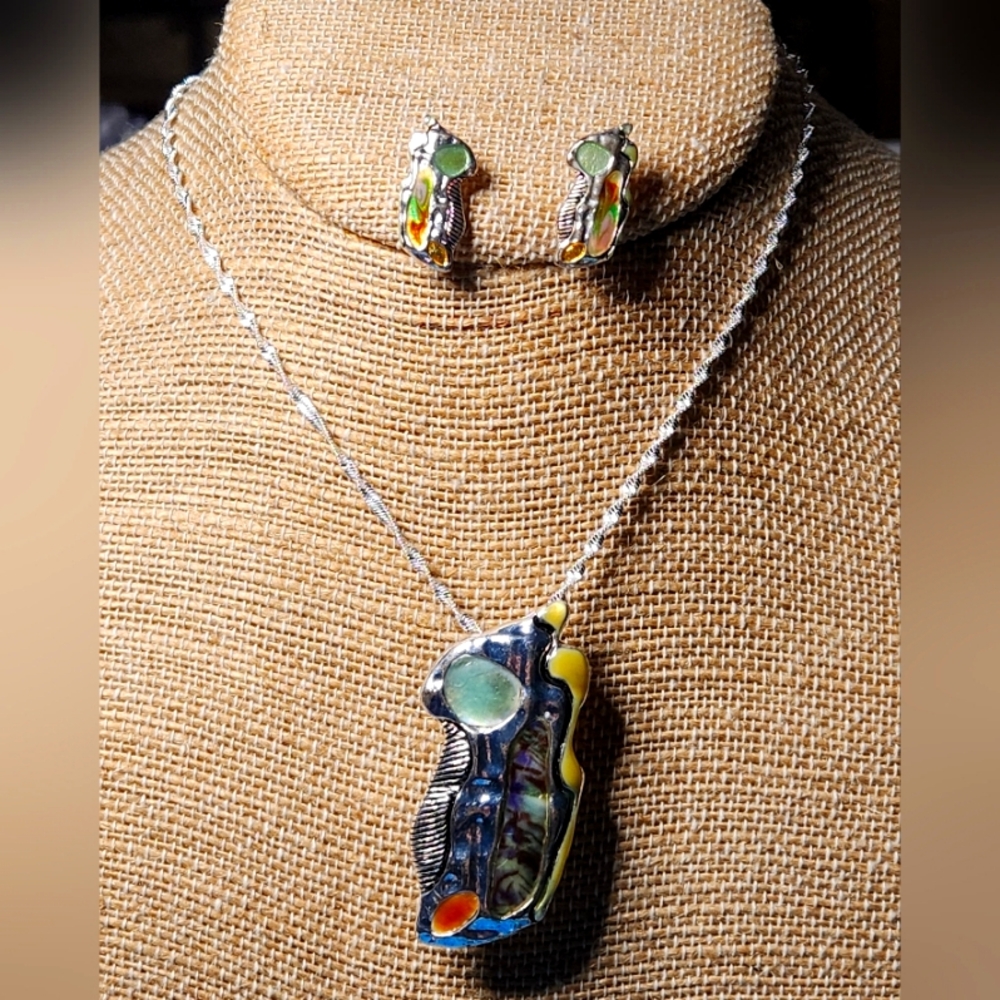 NWT Abstract Ceramic Necklace Earrings Set - Picture 1 of 3